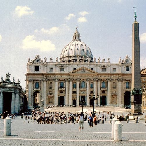 Mostra il vaticano dove BSHA gestisci diversi affitti brevi