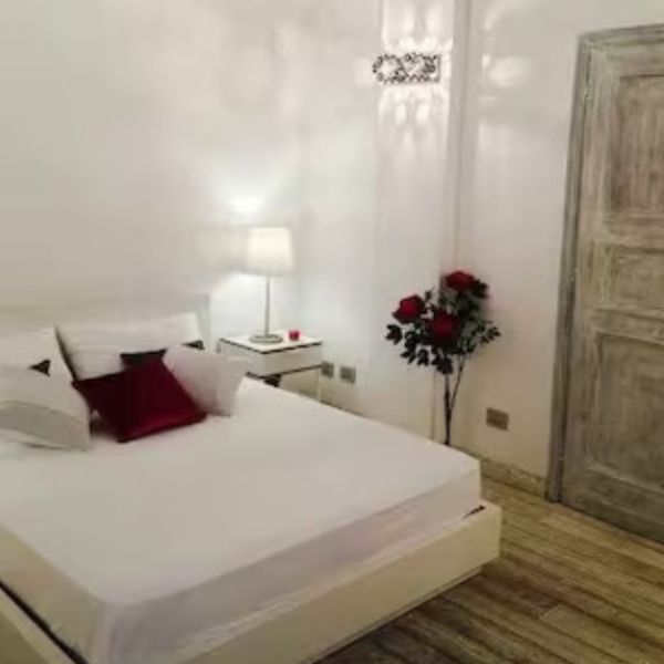 Esempio di casa gestita in affitto breve al Colosseo, Roma – BSHA Property Manager